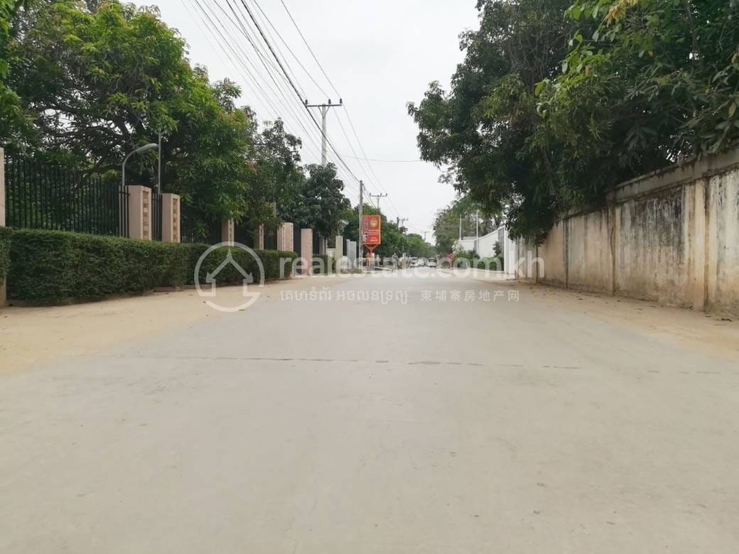 Chroy Changvar Pozemky Na prodej in Chroy Changvar