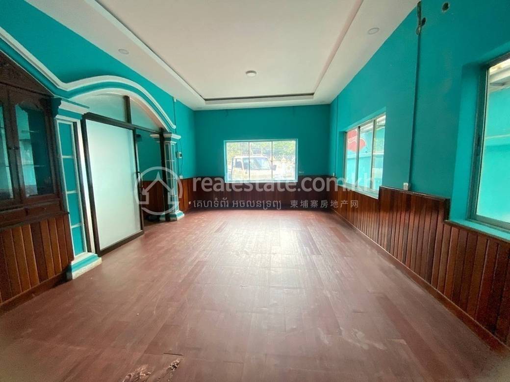 6卧室别墅出租，价格$4,500