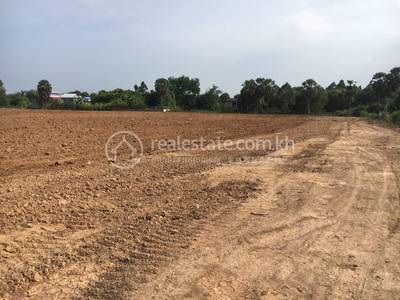 , អរិយក្សត្រ, ល្វាឯម, កណ្ដាល