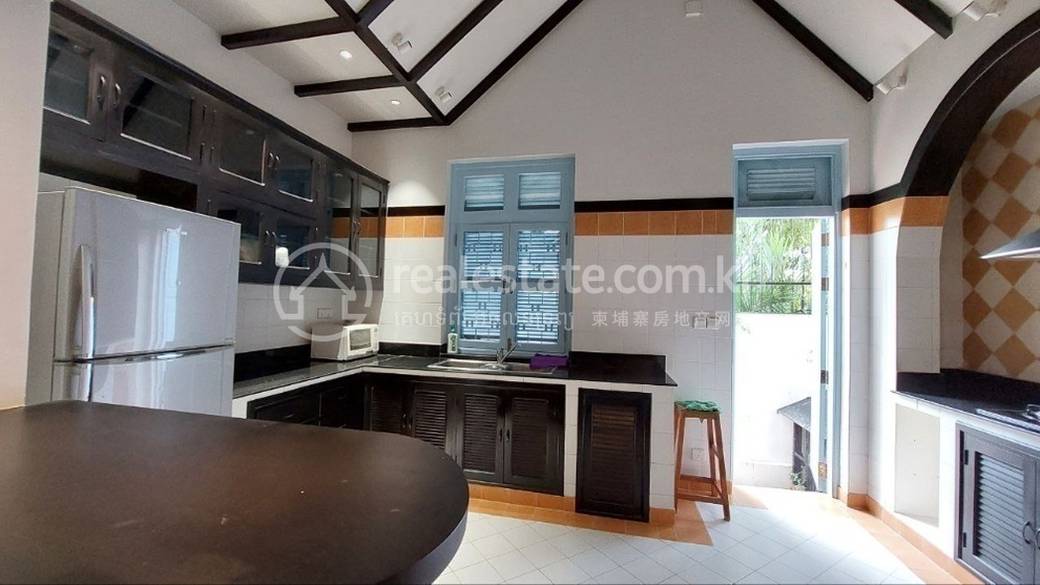 Вилла Для Аренды in Daun Penh $2,300
