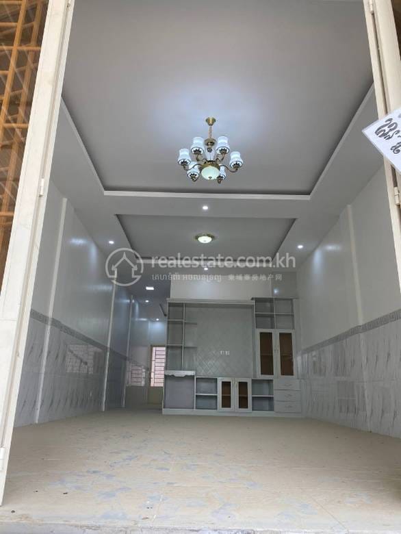 Shophouse K pronájmu with 2 Parking Space