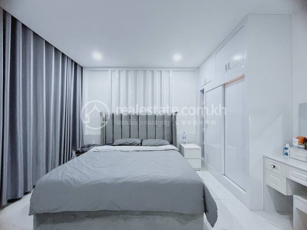Por Sen Chey联排住宅出售，价格$86,000