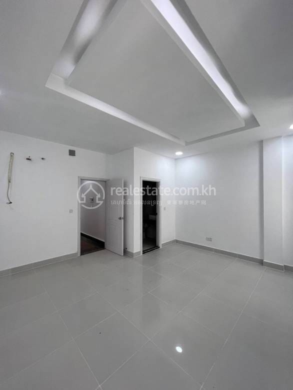 Chbar Ampov别墅出租，价格$1,000