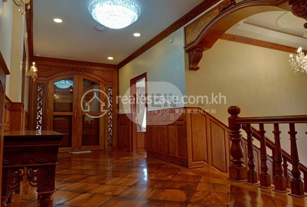 Vila K pronájmu in Chamkarmon $5,000