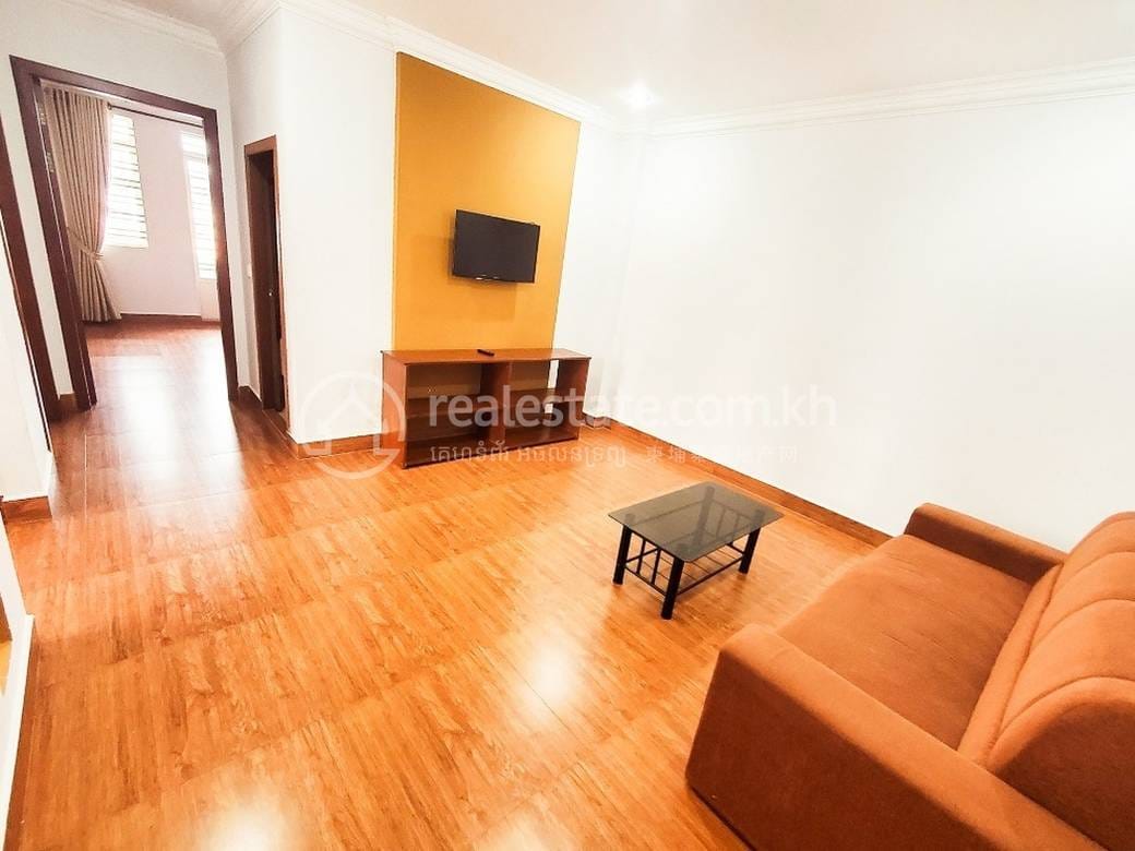 Apartment For Rent with 1 Parking Space