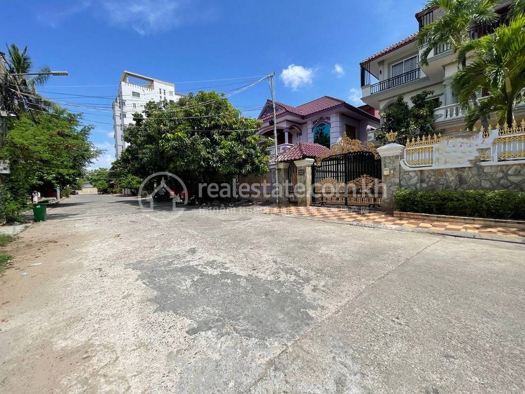 Vila K pronájmu in Boeung Kak 1, Toul Kork, Phnom Penh
