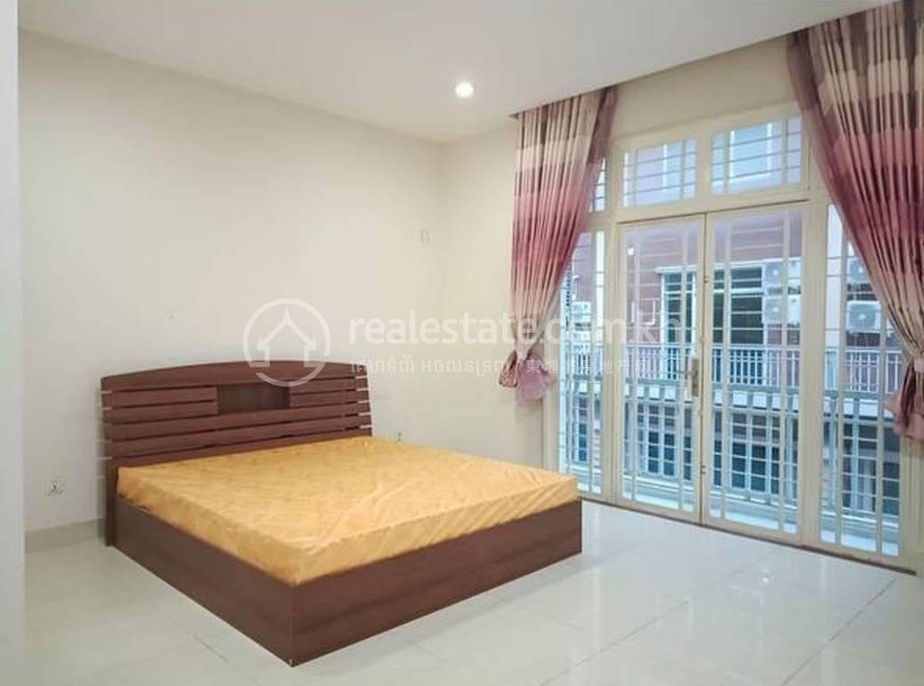 Tonle Bassac House and lot Na wynajem w Tonle Bassac