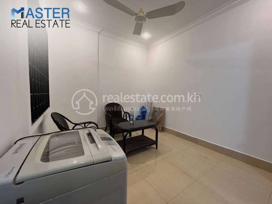 45 sqm Living Size Apartment For Rent in Daun Penh
