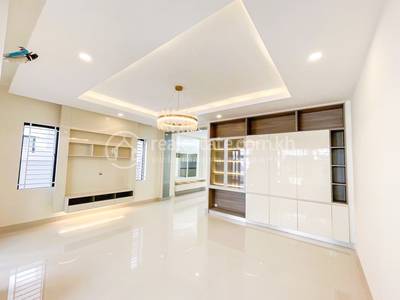 4 Bed, 5 Bath Twin Villa for Sale in Nirouth