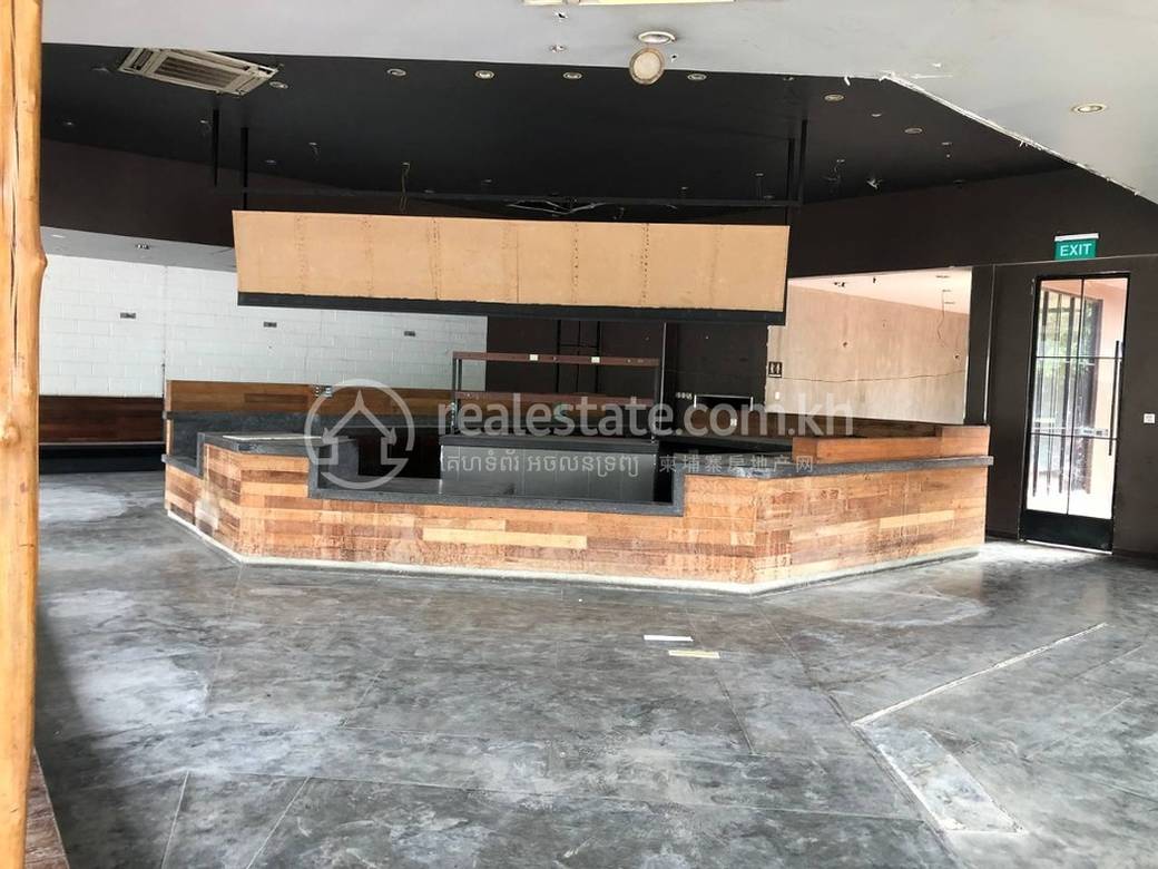 Bâtiment À louer à Toul Kork $5,000