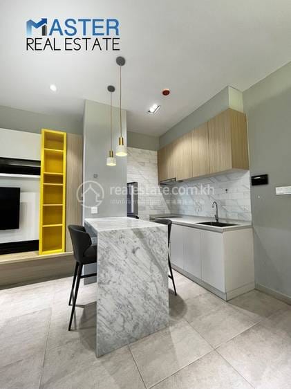 Condo For Rent with 1 Parking Space