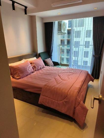 Apartment For Rent with 1 Parking Space
