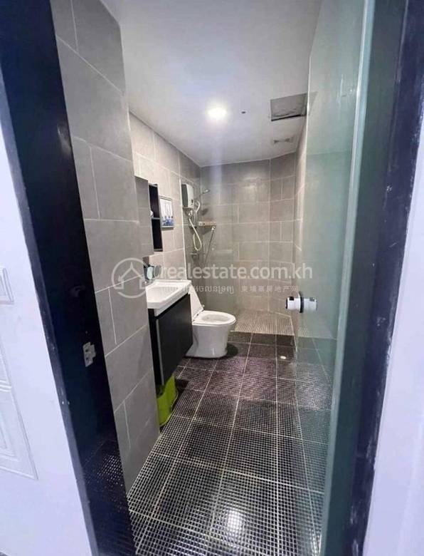 Apartment For Rent with 1 Parking Space