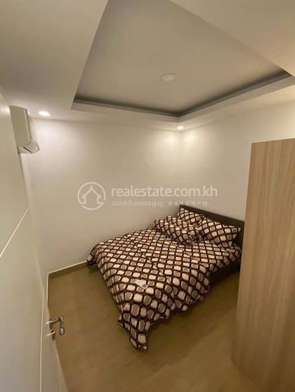Apartment For Rent with 1 Parking Space