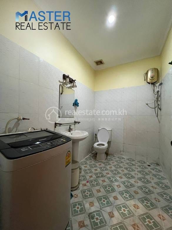 Apartment For Rent with 1 Parking Space