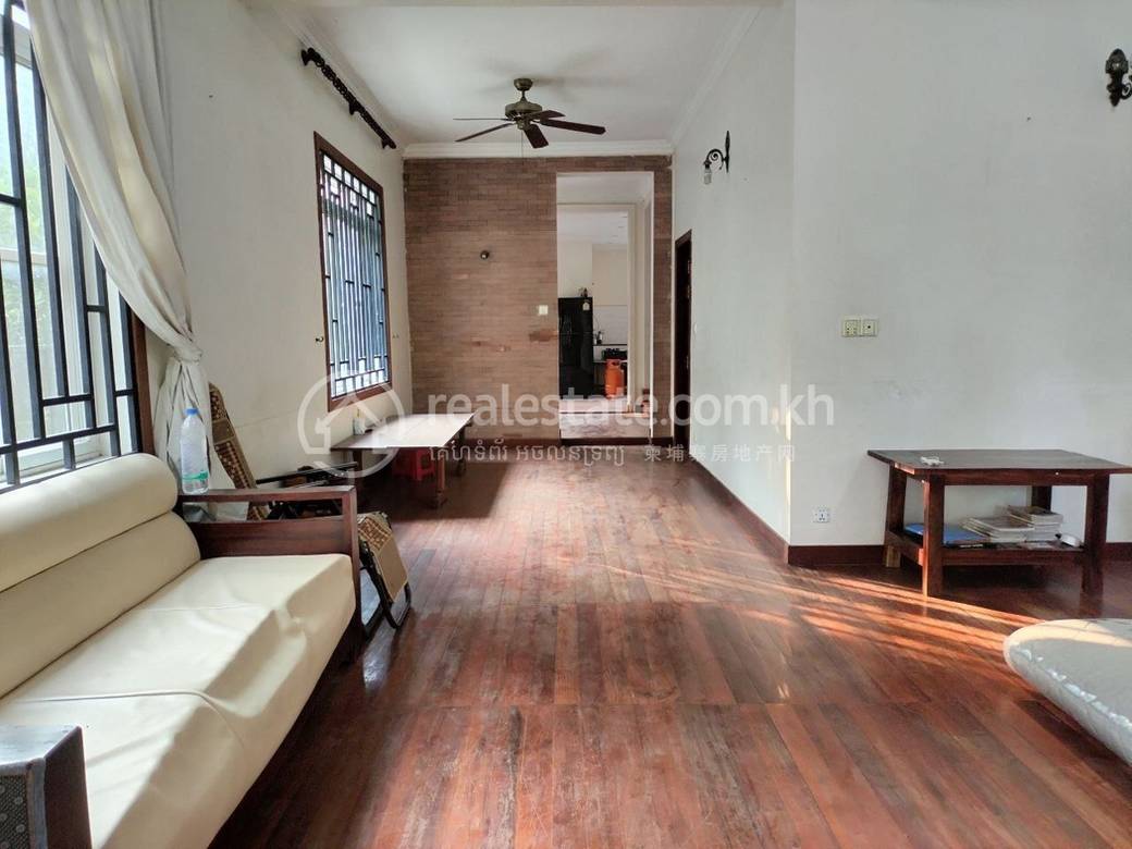 House and lot Na wynajem w Chroy Changvar $5,200