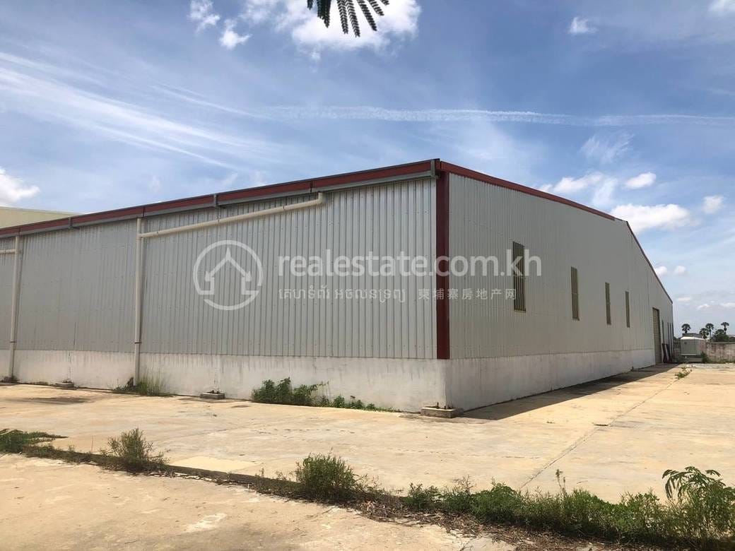 $2,500,000 Factory