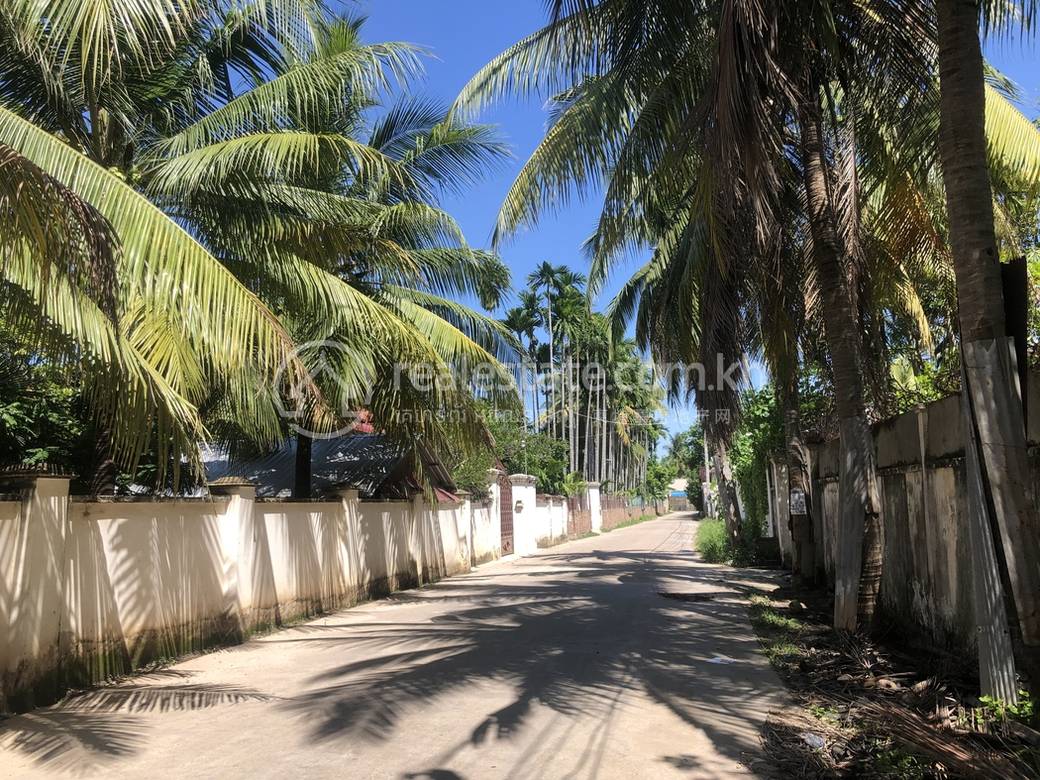 Chbar Ampov土地出售，价格$710,000