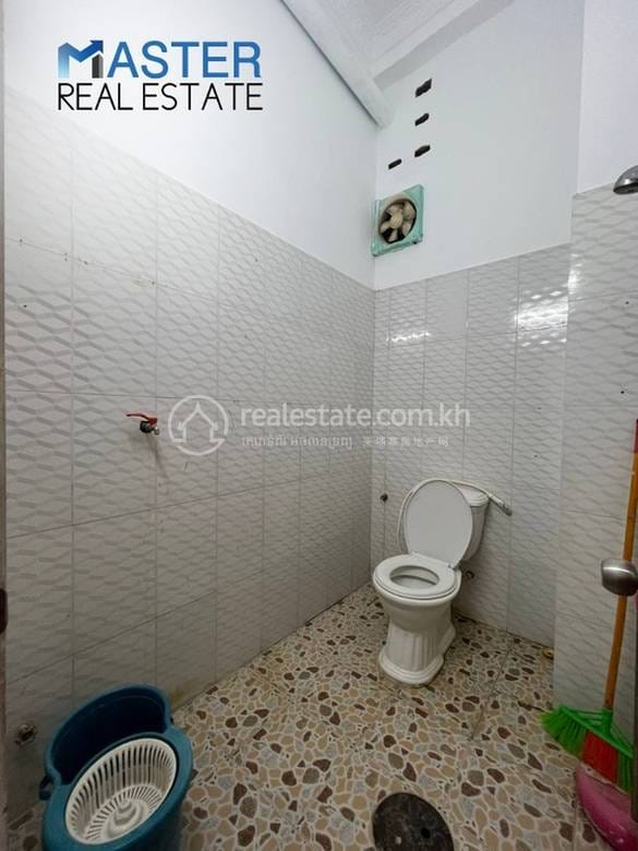 Apartment For Rent in Srah Chak, Daun Penh, Phnom Penh