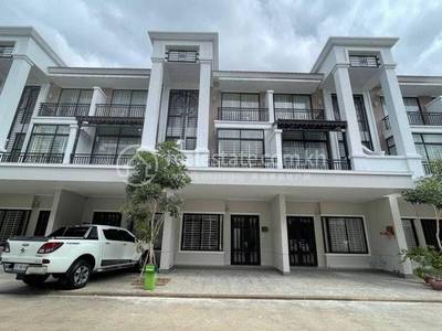 residential House1 for sale2 ក្នុង Chak Angrae Kraom3 ID 2328314