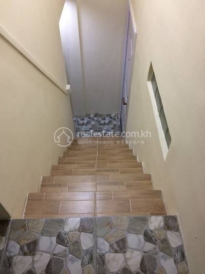House and lot For Rent in Daun Penh $350