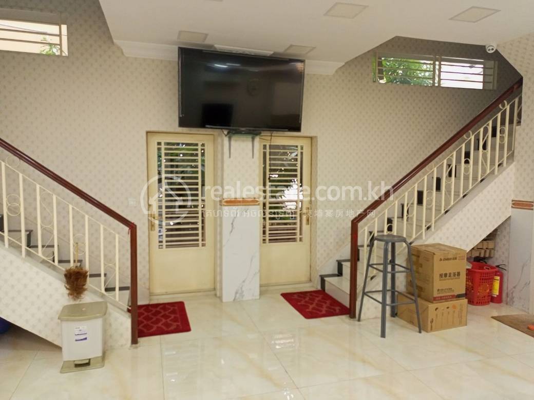 House and lot Для Продажи in Туек L'ak 1, Тул Кок, Пномпень