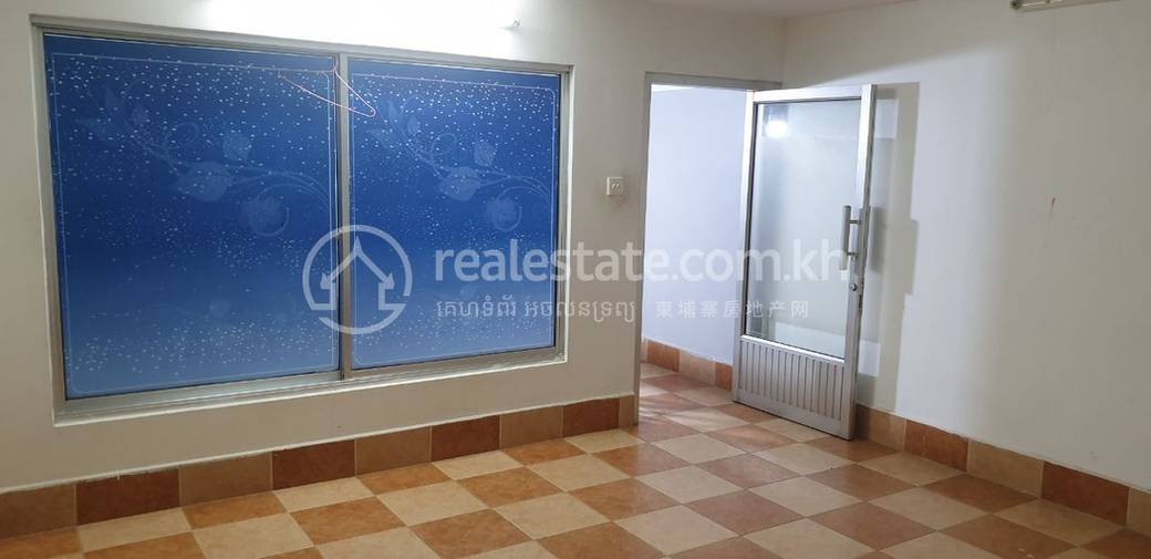 Shophouse For Rent in Veal Vong, 7 Makara, Phnom Penh