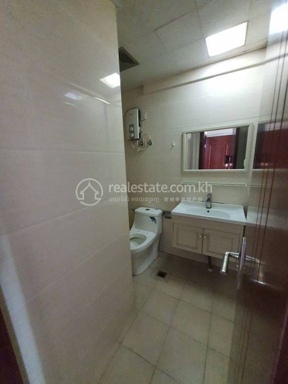 Tonle Bassac House and lot Na wynajem w Tonle Bassac