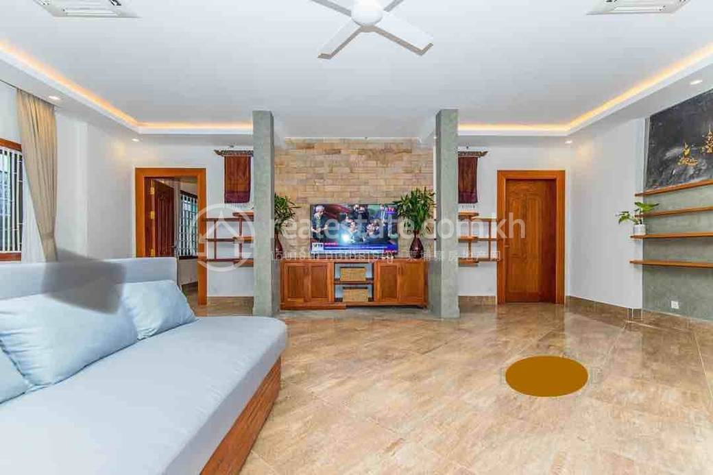 House and lot Na wynajem o powierzchni mieszkalnej 400 m² w Chamkarmon