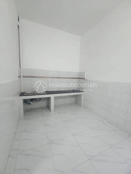 House and lot សំរាប់ជួល នៅ 122, ផ្សារដេប៉ូ១, ទួលគោក, ភ្នំពេញ