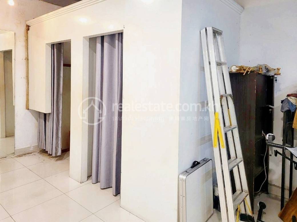 BKK 2 CommercialShophouse សំរាប់លក់ នៅ BKK 2