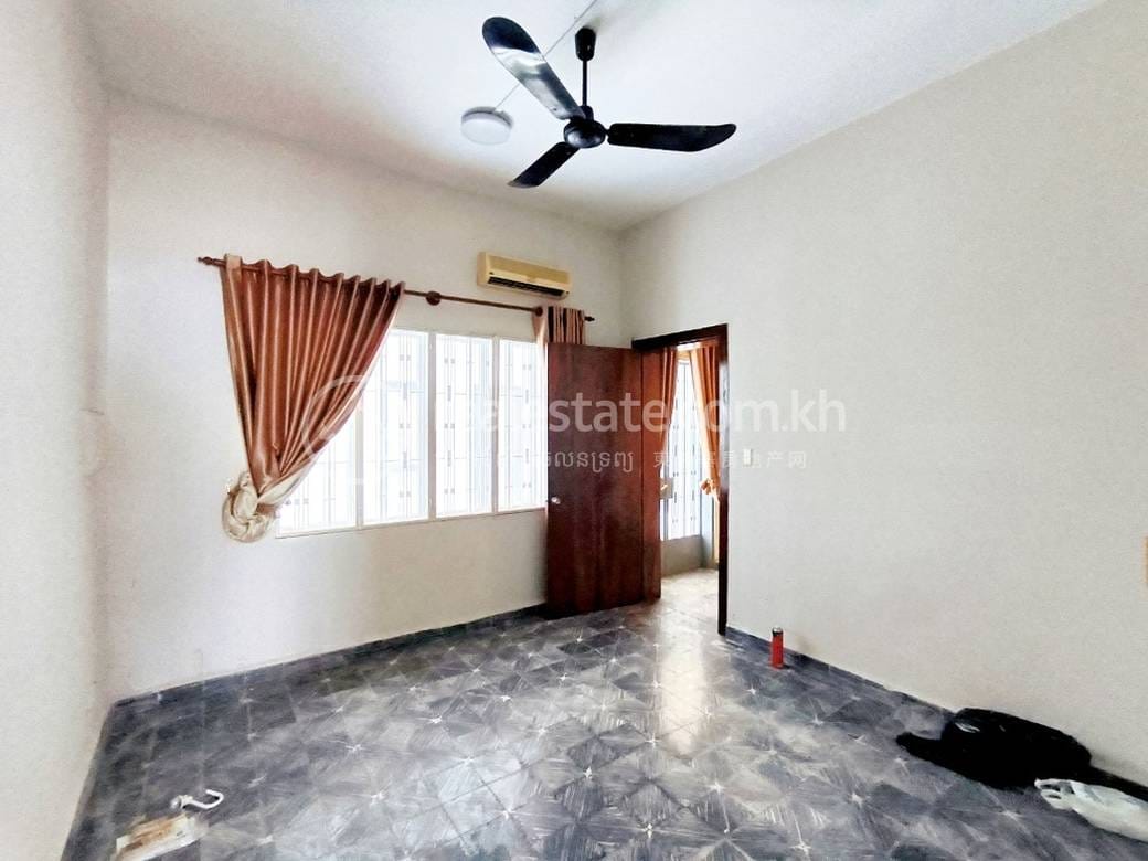 Villa For Rent in Boeng Keng Kang $8,000