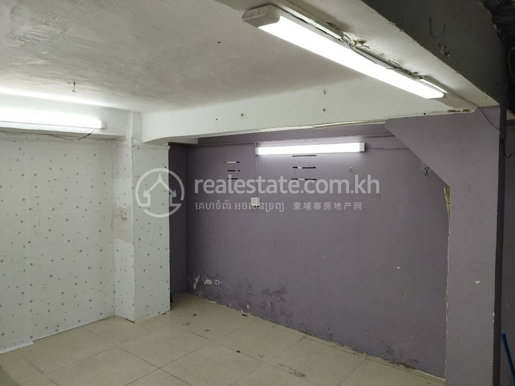 店屋出租，位于万景岗2分区（BKK2), 波哥堪, 金边