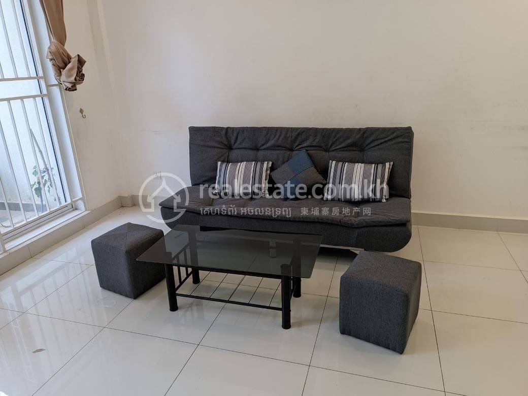 House and lot K pronájmu in Sen Sok $1,200