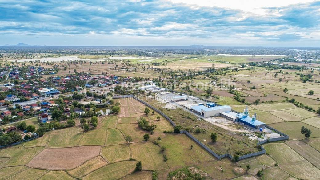 ដី សំរាប់លក់ ទំហំដី 40,000 ម៉ែត្រការ៉េ ក្នុងតម្លៃ $4,000,000