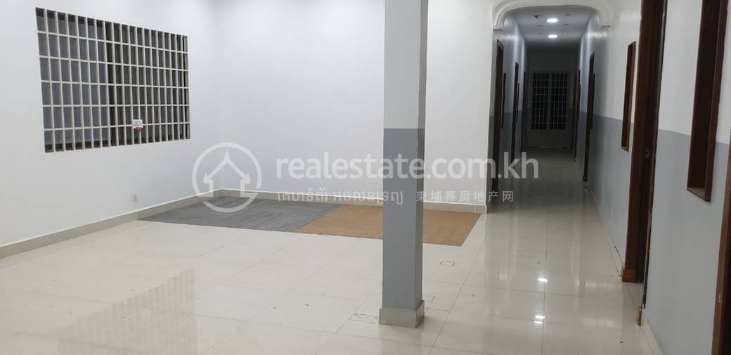 Shophouse For Rent in 7 Makara $2,800
