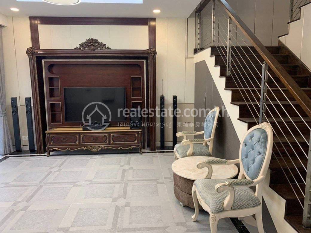 Toul Kork别墅出租，价格$3,400
