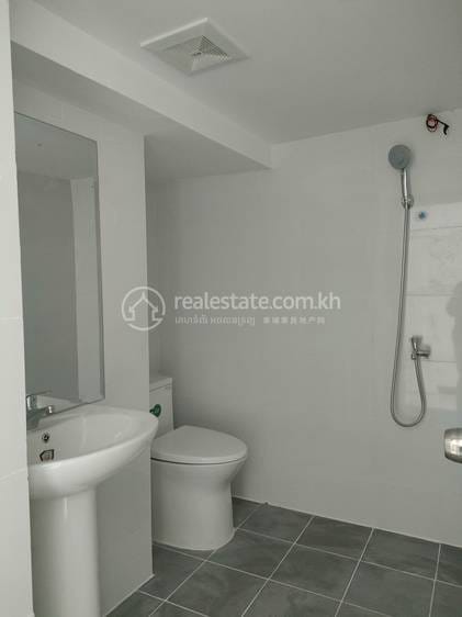 Chroy ChangvarHouse and lotFor Sale & Rent，价格$100,000