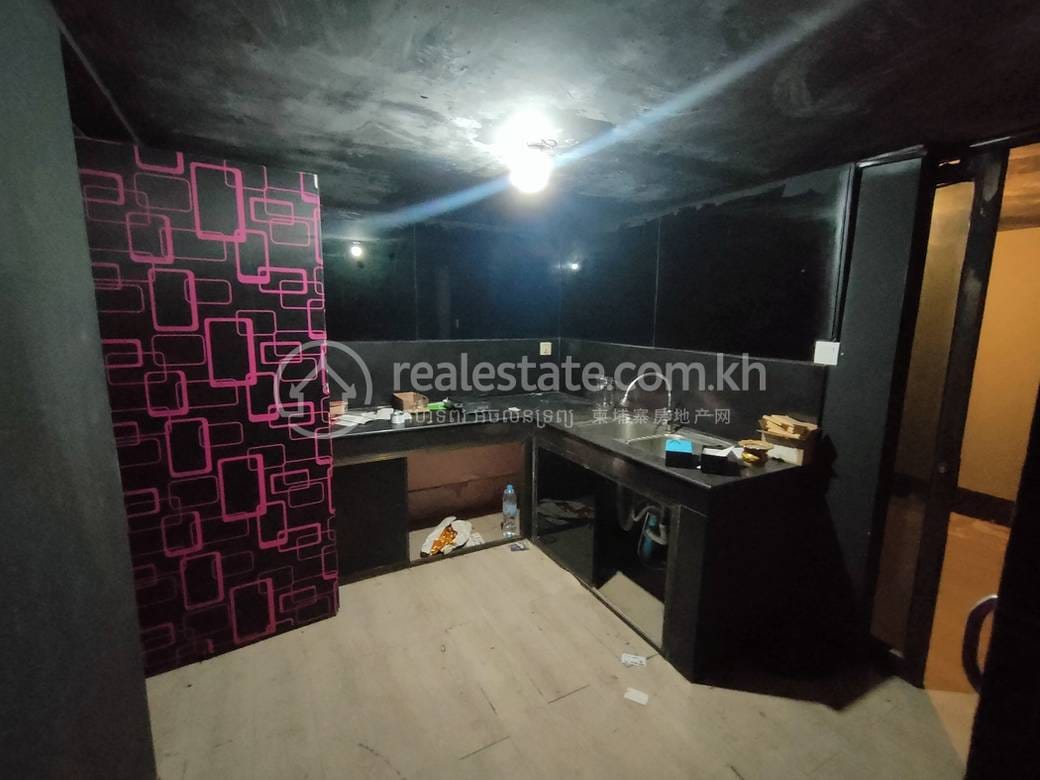 Shophouse K pronájmu in Daun Penh $3,500