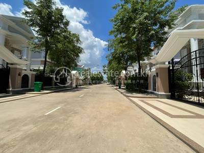 Chak Angrae Kraom, Meanchey, Phnom Penh