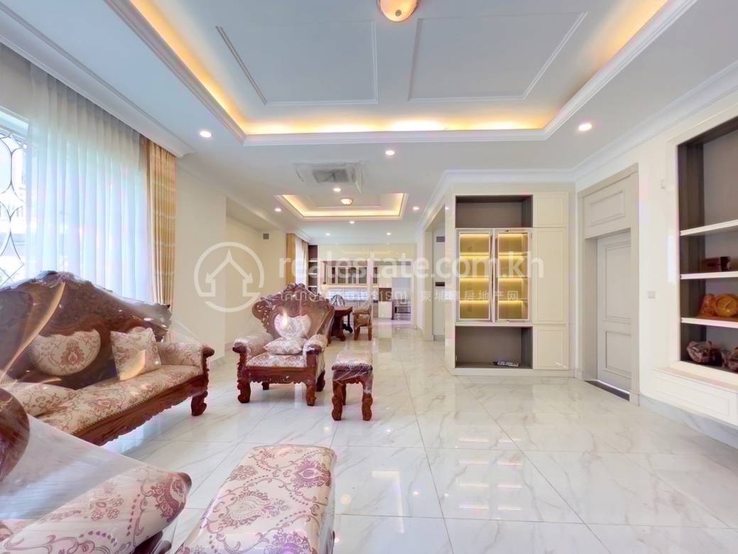 Borey Peng Huoth: The Star Platinum Euro Ville | Meblowane Willa Na wynajem