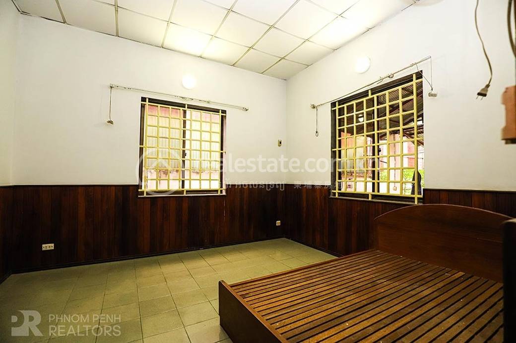 វីឡា សំរាប់ជួល នៅ 440, បឹងត្របែក, ចំការមន, ភ្នំពេញ
