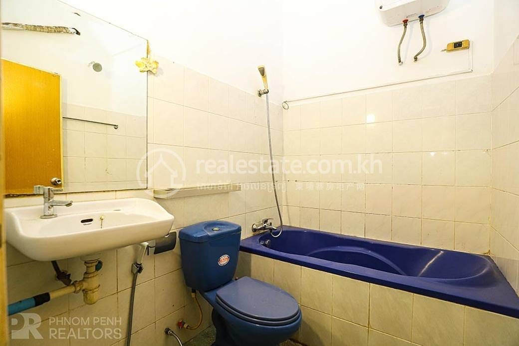 វីឡា សំរាប់ជួល នៅChamkarmon តម្លៃ $1,500