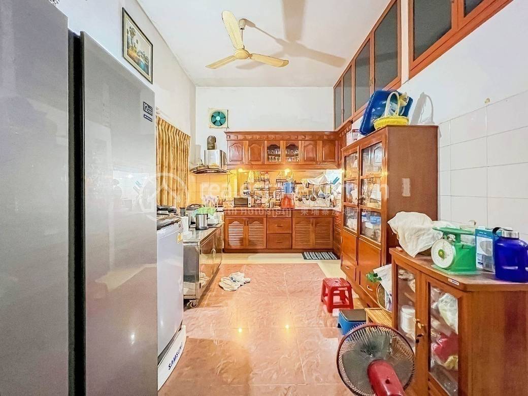 Villa For Sale & Rent in BKK 3, Boeng Keng Kang, Phnom Penh