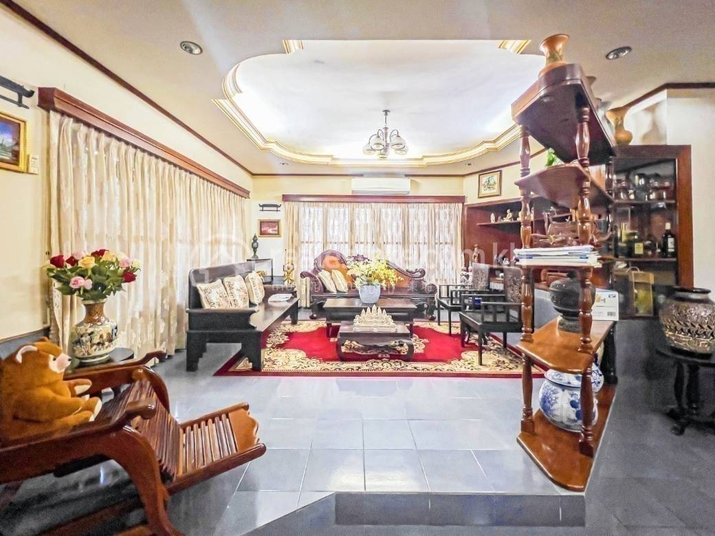 576 sqm Living Size Villa For Sale & Rent in Boeng Keng Kang