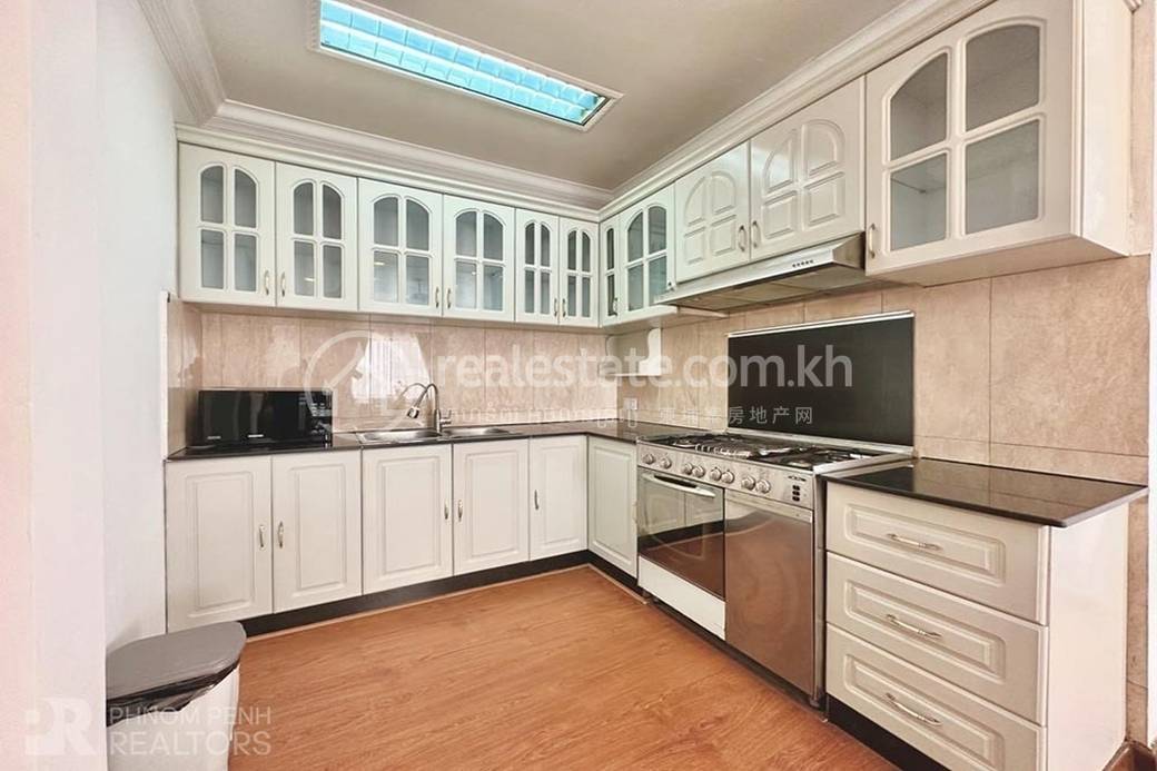 Mieszkanie Na wynajem w 302, BKK 1, Boeng Keng Kang, Phnom Penh