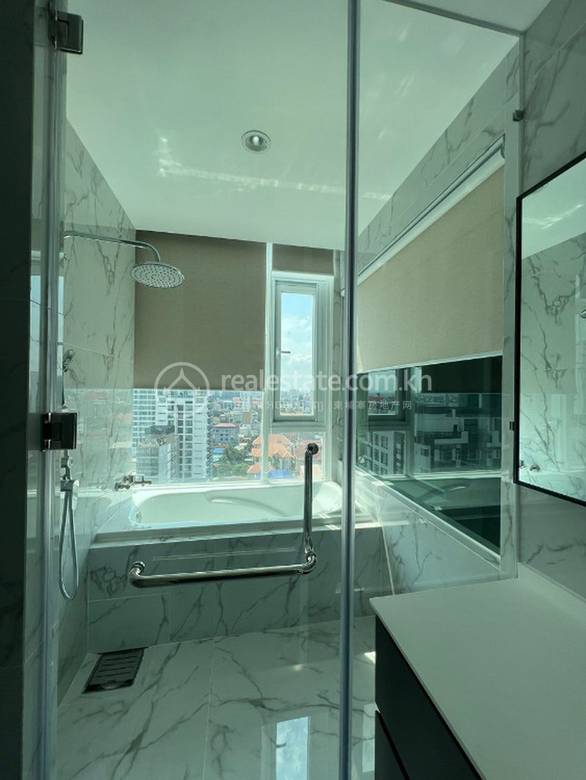 ខុនដូ សំរាប់ជួល នៅBoeng Keng Kang តម្លៃ $1,300