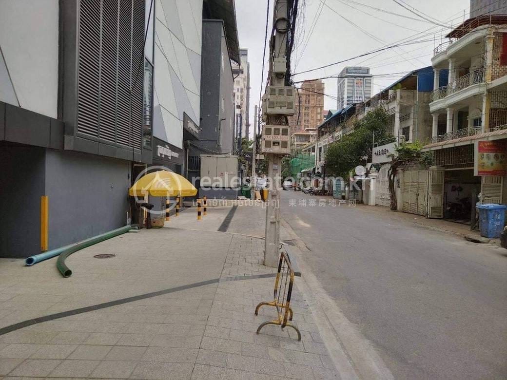 Boeng Keng Kang店屋出售，价格$992,000