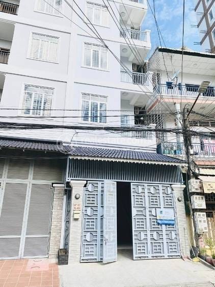 55平方米土地面积的套房出租，价格$300
