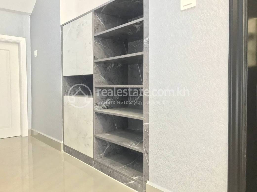 วิลล่า สำหรับเช่า 6 ห้องนอน ราคา $5,000